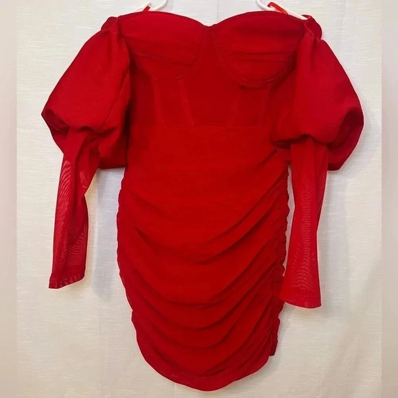 Olivia Mark – Lantern Sleeve Ruched Off Shoulder Bodycon Dress - Picture 13 of 15